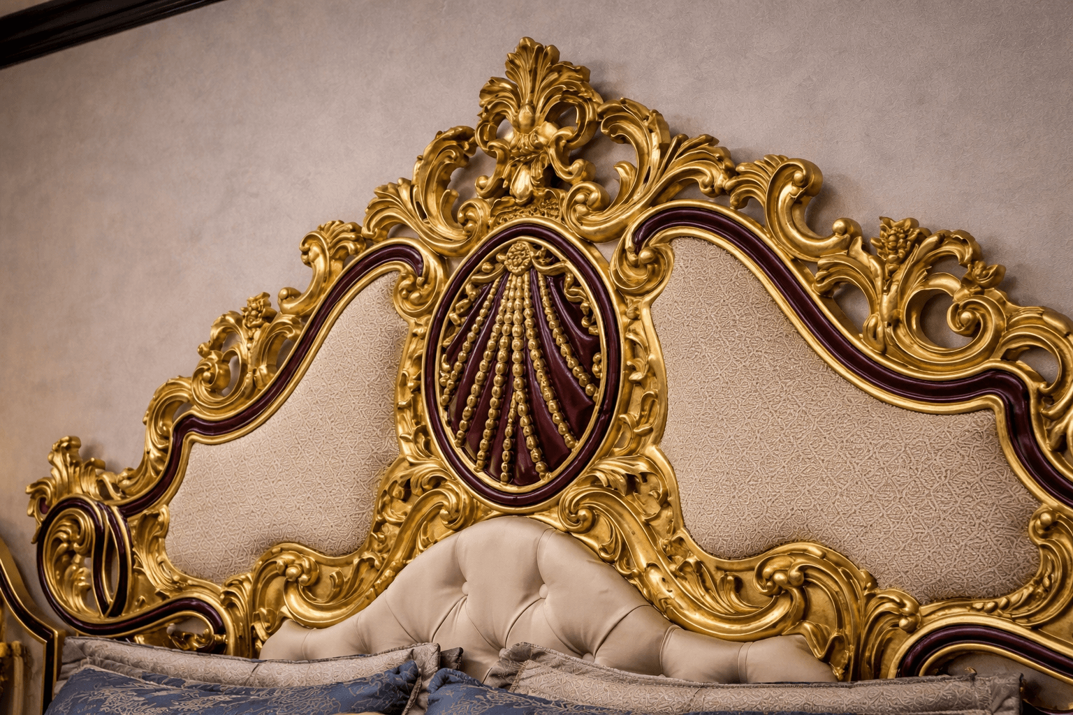 Imperiale Royale Bed Ensemble - View 5